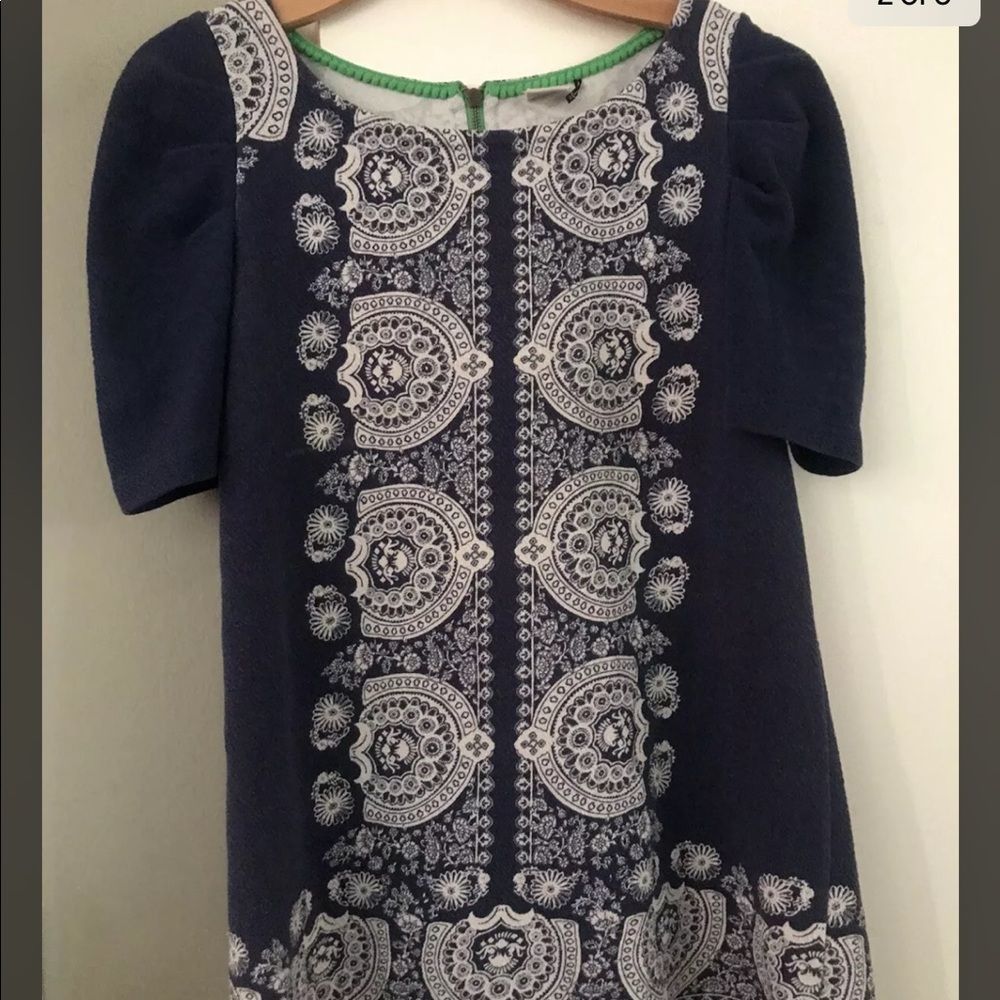 Anthropologie Akemi Kin Oriental blue/white porcelain Floral Short slv Top XS.